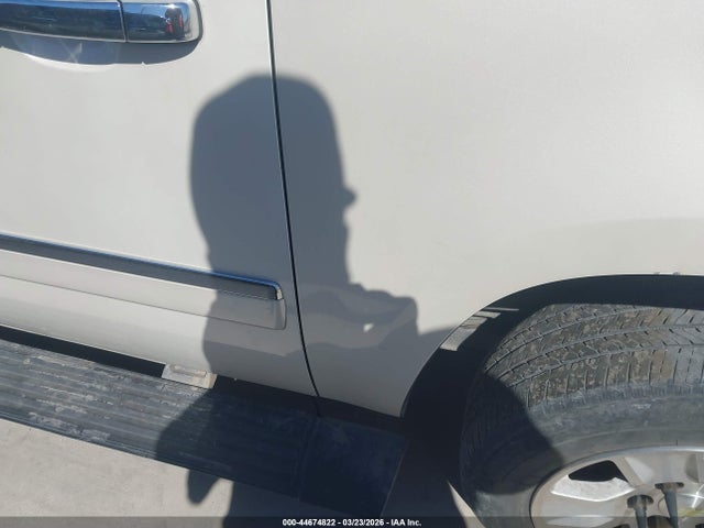 2010 Gmc Yukon Xl 1500 Denali მანქანა იყიდება აუქციონზე, vin: 1GKUCMEF3AR205181, აუქციონის ნომერი: 44674822