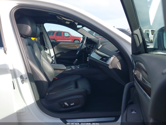 2018 BMW 540I WBAJE5C50JWA97631 Photo 4