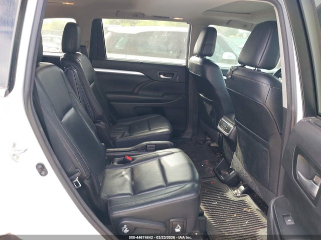 5TDKKRFH7GS182842 Toyota Highlander Xle V6