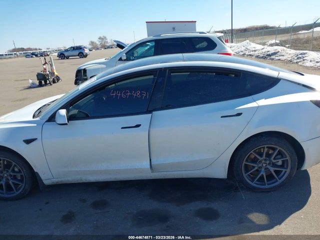 Продаж на аукціоні авто 2022 Tesla Model 3 Long Range Dual Motor All-wheel Drive, vin: 5YJ3E1EB3NF268581, номер лоту: 44674871