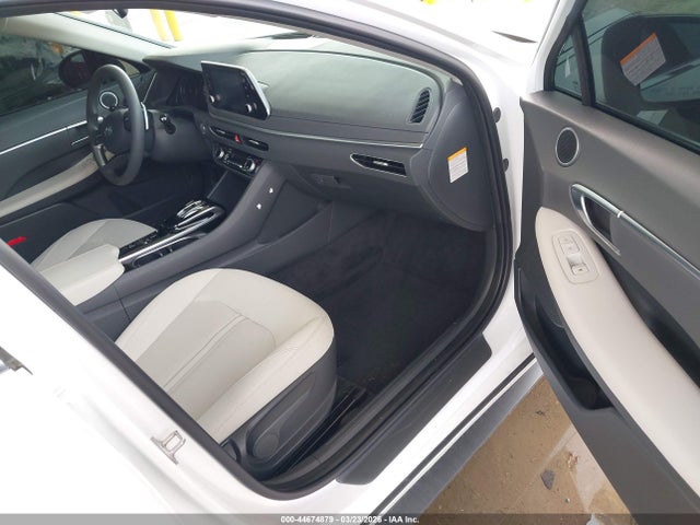 KMHL24JJXPA074080 Hyundai Sonata Hybrid Blue