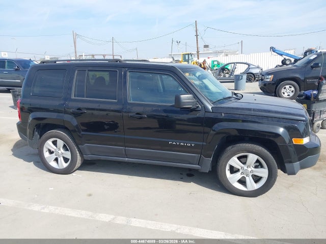 1C4NJPFA9GD794673 Jeep Patriot Latitude