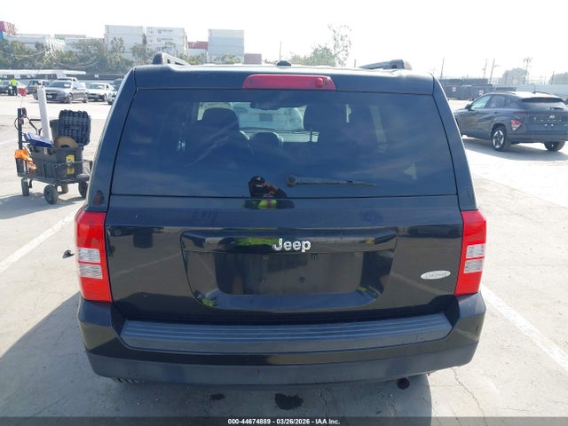 1C4NJPFA9GD794673 Jeep Patriot Latitude