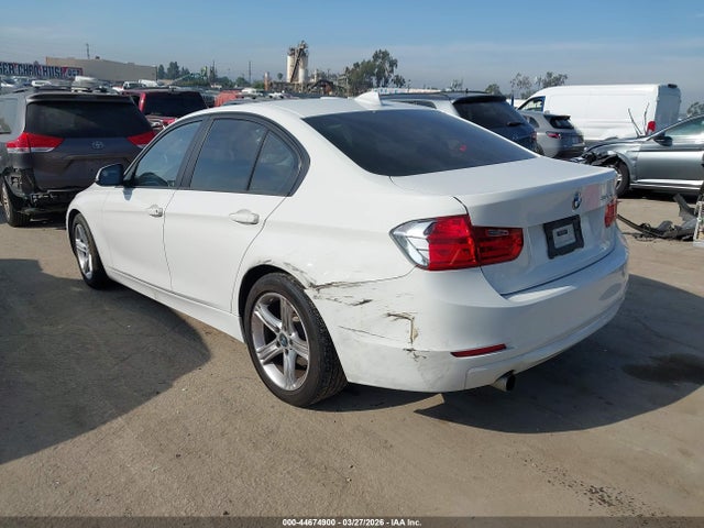 WBA3B1C51EK132729 BMW 320i