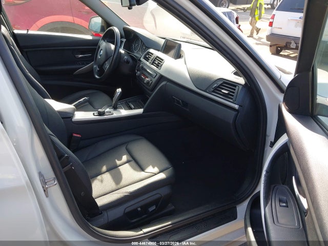 WBA3B1C51EK132729 BMW 320i
