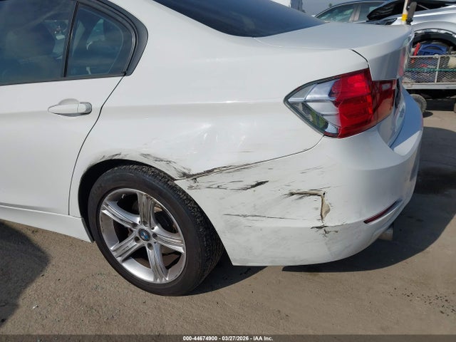 WBA3B1C51EK132729 BMW 320i