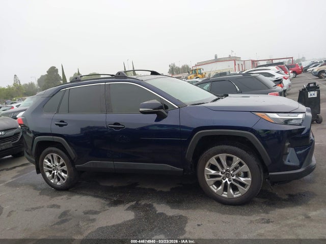 2T3A1RFV0SW513594 Toyota Rav4 Xle Premium
