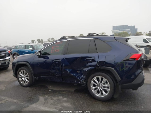 2T3A1RFV0SW513594 Toyota Rav4 Xle Premium
