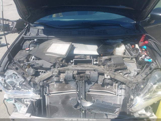 JTHKD5BHXF2245591 Lexus CT 200H