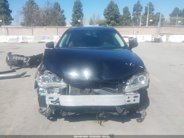 JTHKD5BHXF2245591 Lexus CT 200H