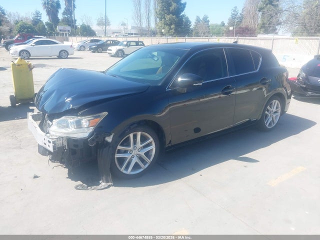 JTHKD5BHXF2245591 Lexus CT 200H