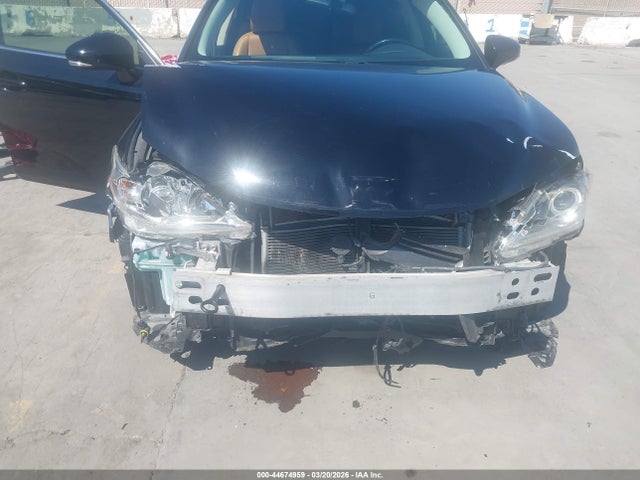 JTHKD5BHXF2245591 Lexus CT 200H
