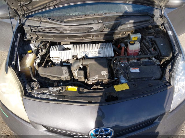 JTDKN3DU2E1757816 Toyota Prius Two