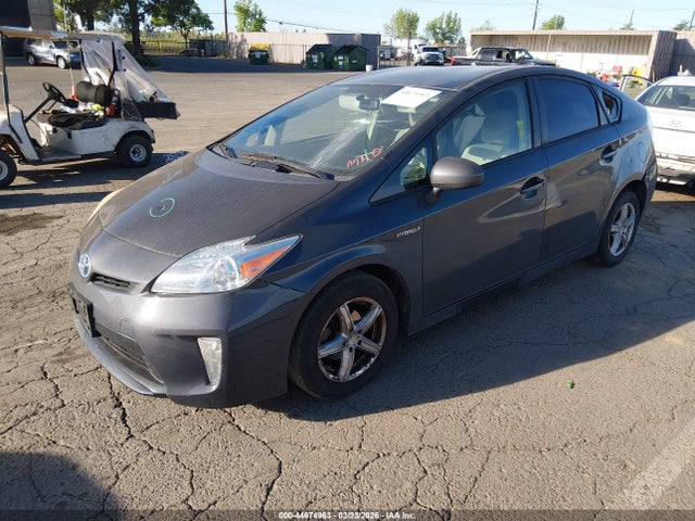 JTDKN3DU2E1757816 Toyota Prius Two