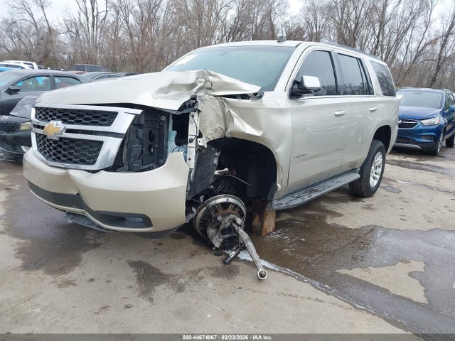 2015 Chevrolet Tahoe Ls მანქანა იყიდება აუქციონზე, vin: 1GNSCAKC5FR130817, აუქციონის ნომერი: 44674967