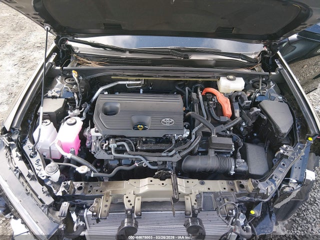 JTDACAAJ8S3001357 Toyota Crown Signia Xle