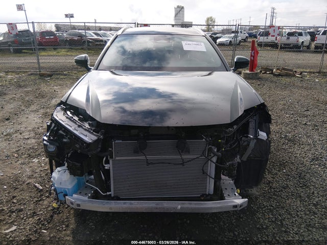 JTDACAAJ8S3001357 Toyota Crown Signia Xle
