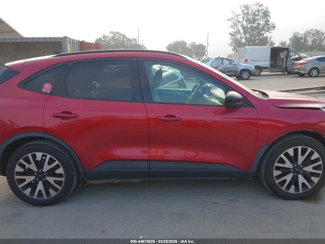 1FMCU0BZ9LUB79094 Ford Escape Se Sport Hybrid
