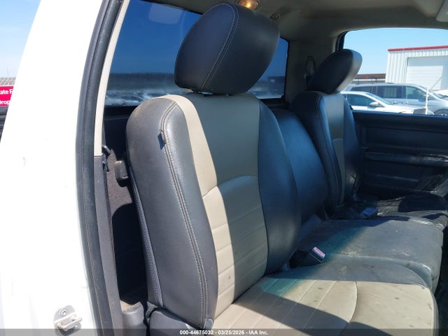 44675032 :رقم المزاد ، 3C6JD6ATXCG183368 vin ، 2012 Ram 1500 St مزاد بيع