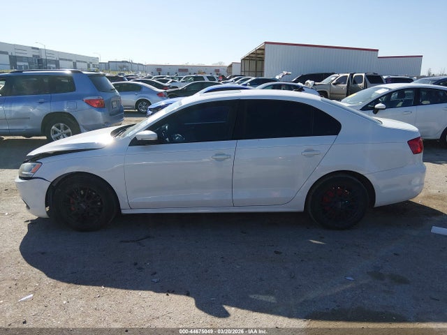 Продаж на аукціоні авто 2011 Volkswagen Jetta 2.5l Se, vin: 3VWDX7AJ8BM365357, номер лоту: 44675049