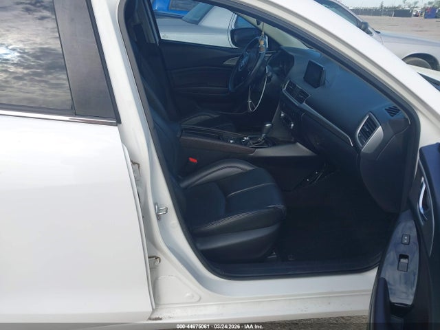 2018 Mazda Mazda3 Touring მანქანა იყიდება აუქციონზე, vin: 3MZBN1L39JM244389, აუქციონის ნომერი: 44675061