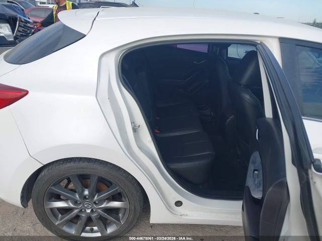 2018 Mazda Mazda3 Touring მანქანა იყიდება აუქციონზე, vin: 3MZBN1L39JM244389, აუქციონის ნომერი: 44675061