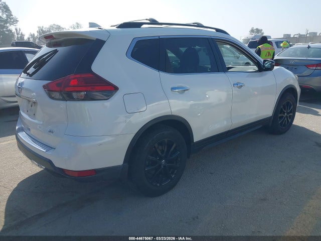 5N1AT2MT1HC866453 Nissan ROGUE SV