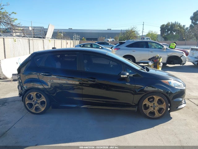 Ford FIESTA ST 2017 3FADP4GX5HM121712 Image 14