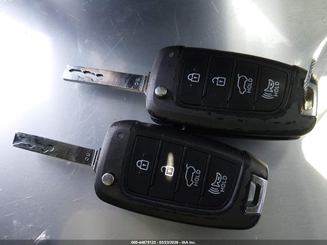 Продажа на аукционе авто 2020 Hyundai Veloster 2.0, vin: KMHTG6AF6LU020776, номер лота: 44675123