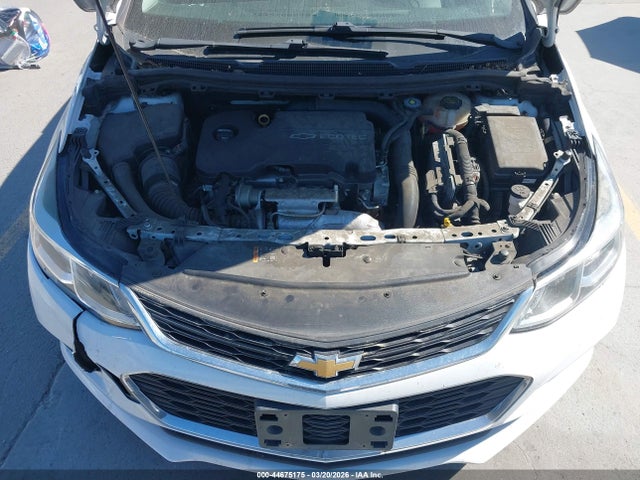 1G1BC5SM0J7131038 Chevrolet Cruze Ls Auto