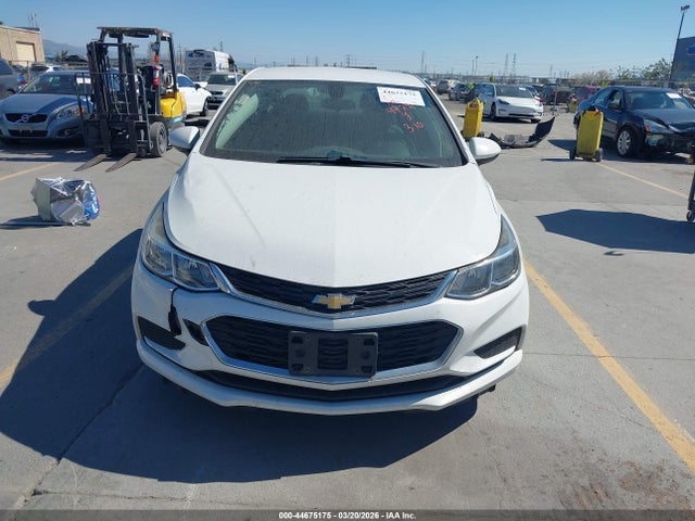 1G1BC5SM0J7131038 Chevrolet Cruze Ls Auto