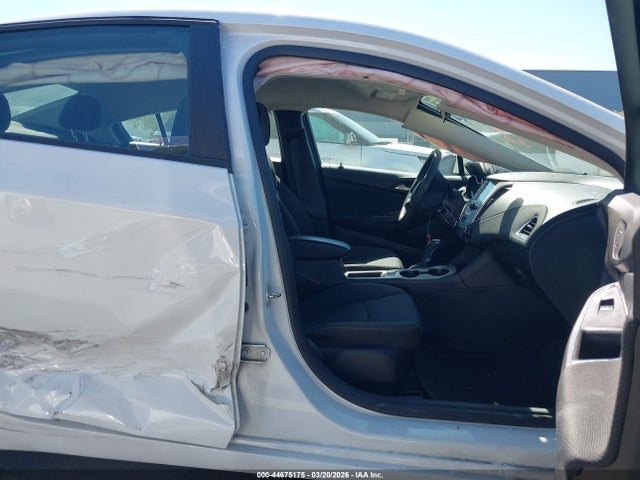 1G1BC5SM0J7131038 Chevrolet Cruze Ls Auto