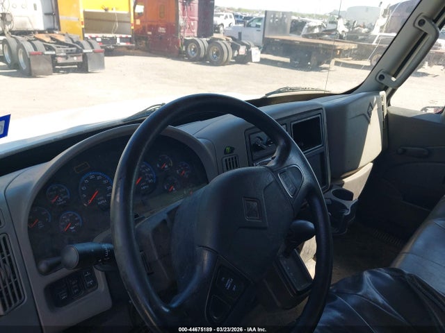 International Durastar 4300 2018 3HAMMMML2JL544842 Image 7