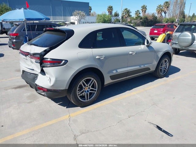 Porsche Macan 2020 WP1AA2A54LLB10834 Image 4