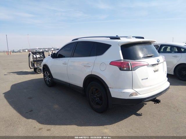 Toyota RAV4 LE 2017 JTMBFREV2HJ108271 Image 3
