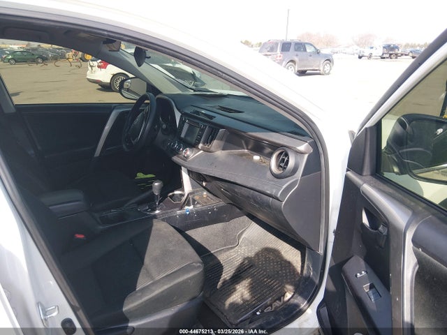 Toyota RAV4 LE 2017 JTMBFREV2HJ108271 Image 5