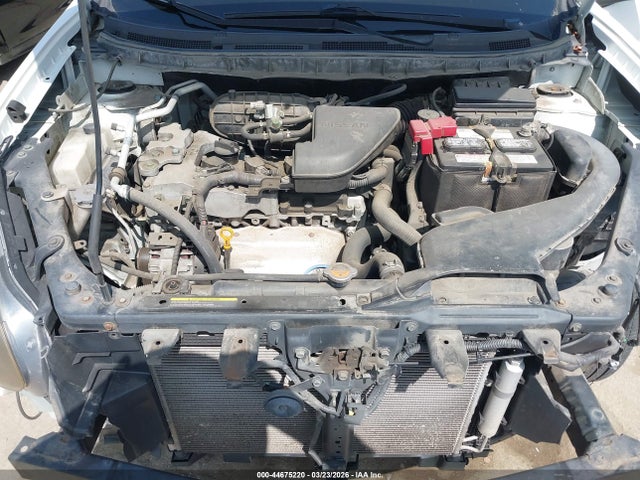 JN8AS5MT8FW160055 Nissan Rogue Select S