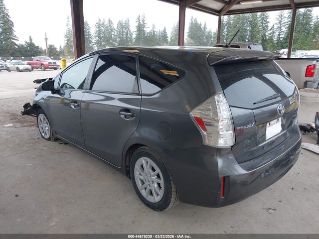 2013 TOYOTA PRIUS V JTDZN3EU3D3275419 Photo 2