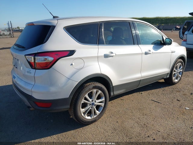 Ford ESCAPE SE 2017 1FMCU0GD9HUC80754 Image 4