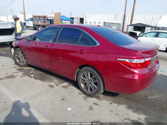 2015 TOYOTA CAMRY 4T1BF1FK4FU878288 Photo 2