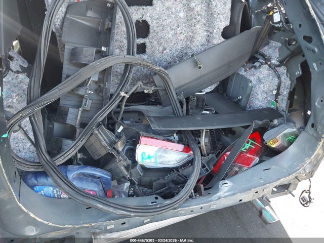 1FMCU0H63NUB24978 Ford ESCAPE SEL
