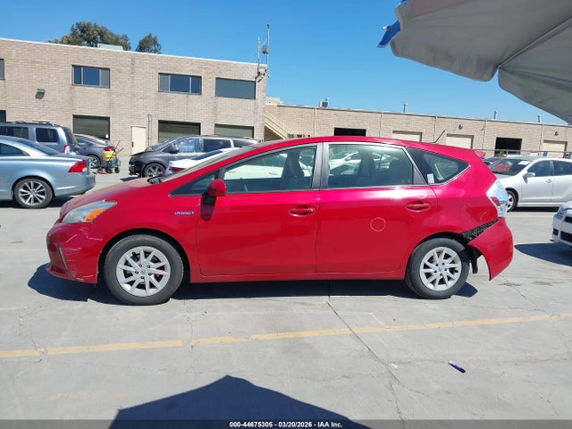 Toyota Prius V Three 2014 JTDZN3EU4E3335449 Image 14