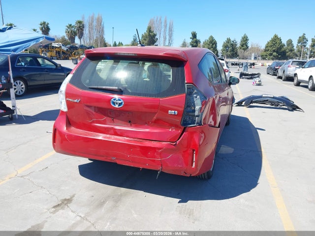 Toyota Prius V Three 2014 JTDZN3EU4E3335449 Image 16