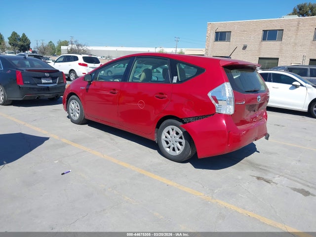 Toyota Prius V Three 2014 JTDZN3EU4E3335449 Image 3