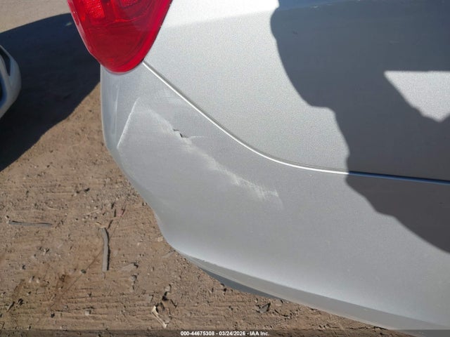 1G11C5SL4FF103081 Chevrolet MALIBU 1LT