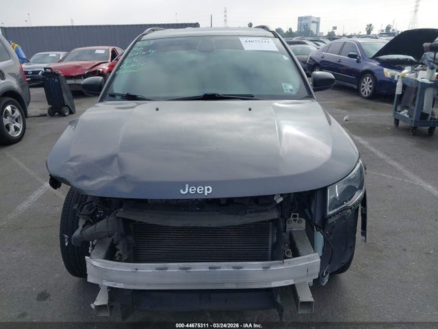 44675311 :رقم المزاد ، 3C4NJCAB5LT134059 vin ، 2020 Jeep Compass Sport Fwd مزاد بيع