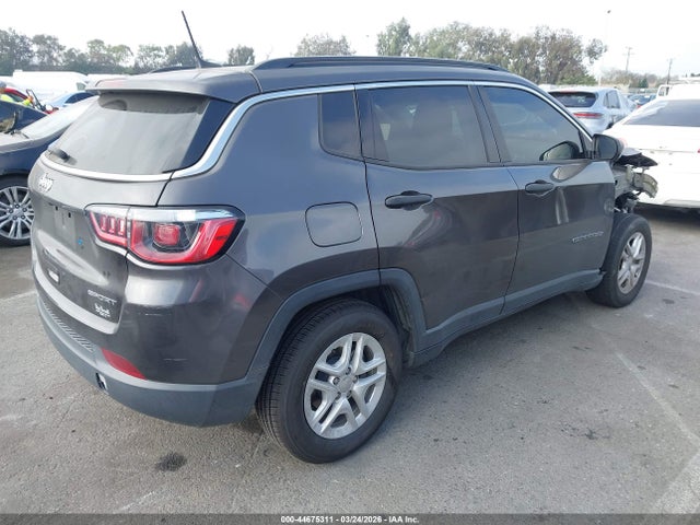 44675311 :رقم المزاد ، 3C4NJCAB5LT134059 vin ، 2020 Jeep Compass Sport Fwd مزاد بيع