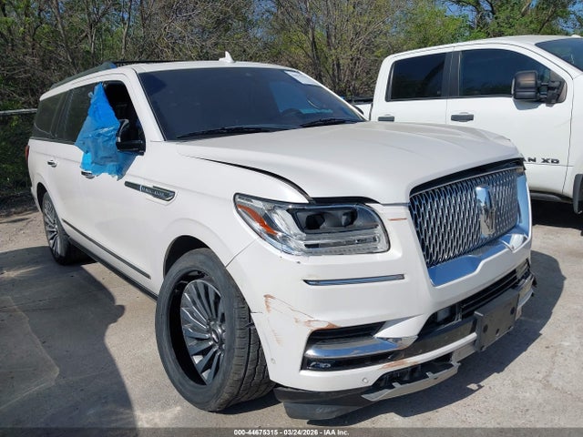 Lincoln Navigator L Reserve 2018 5LMJJ3LT0JEL04161 main image