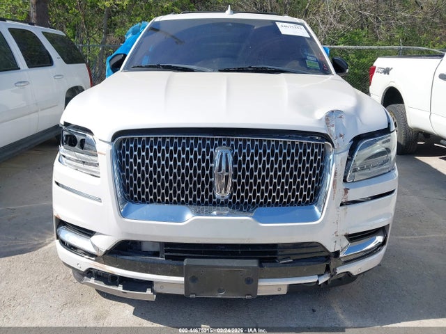 5LMJJ3LT0JEL04161 Lincoln Navigator L Reserve