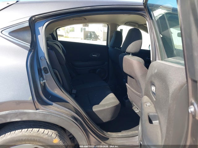 3CZRU5H37GM722977 Honda HR-V LX